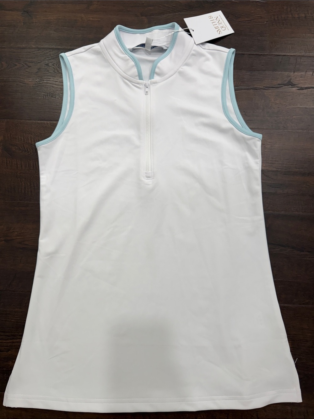 Smith & Quinn White Sleeveless Women’s Athletic Top S with Light Blue Trim